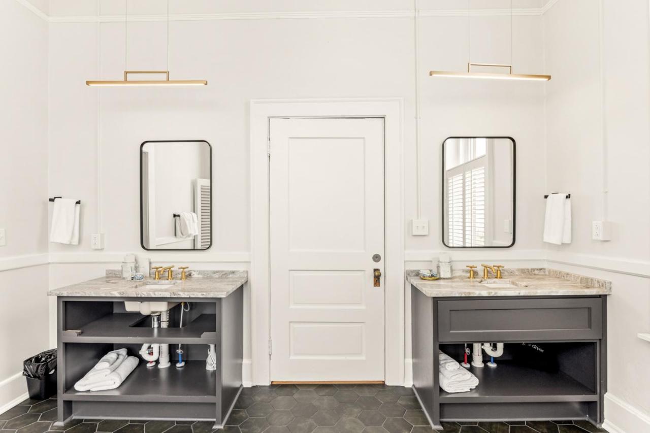 The Mckey Hotel Valdosta Bagian luar foto